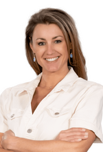 Kelly Johnson, Broker